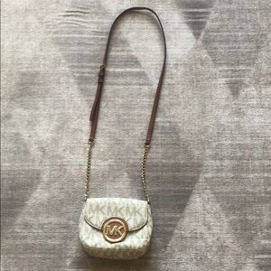 Michael Kors Crossbody